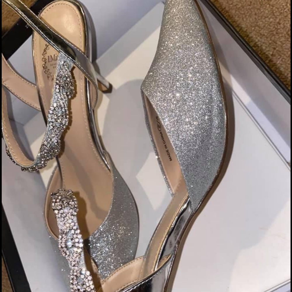 Heels - Picture 2 of 4